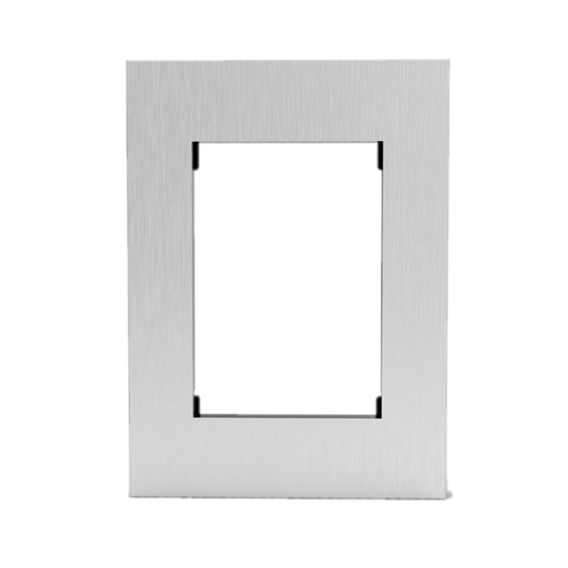 Tapa CAMBRE BAUHAUS 8 módulos con distanciador gris