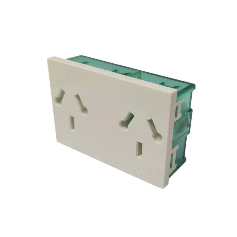 Módulo tomacorriente CAMBRE 10A doble combinado polarizado easyfit blanco Módulo tomacorriente CAMBRE 10A doble combinado polarizado easyfit blanco
