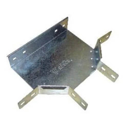 Union t vertical basica descendiente perforada 200mm con clips y flags