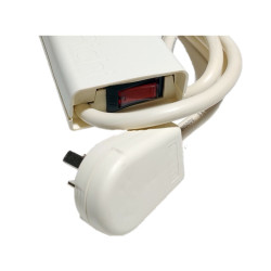 Prolongador binorma RICHI 10A 3 tomas + doble usb 1.5 metros marfil