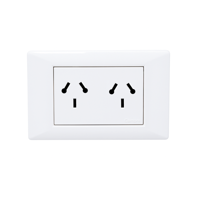 Conjunto armado CAMBRE S.XXII tomacorriente doble combinado 10A blanco Conjunto armado CAMBRE S.XXII tomacorriente doble combinado 10A blanco