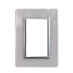 Tapa JELUZ CRISTAL 3 módulos con bastidor plateado