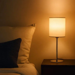 Lámpara de mesa MARKAS NALI para 1 luz E27 pantalla blanca/cromo