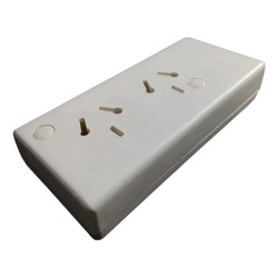 Base tomacorriente RICHI 2 tomas combinados polarizados