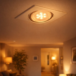 Spot SAN JUSTO de embutir cuadrado para 1 luz GU10 móvil blanco