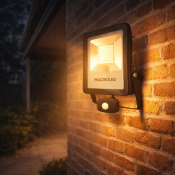 Reflector led MACROLED PRO IP65 50W 4500lm 3000K con sensor de movimiento