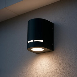 Aplique FERROLUX OPORTO unidireccional para 1 luz GU10 negro