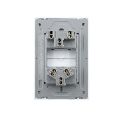 Conjunto armado MACROLED MONACO 1 punto y toma polarizado combinado 10a 250vca blanco