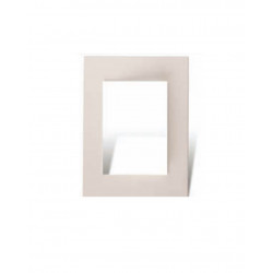 Tapa y distanciador CAMBRE BAUHAUS para bastidor de 8 módulos blanco